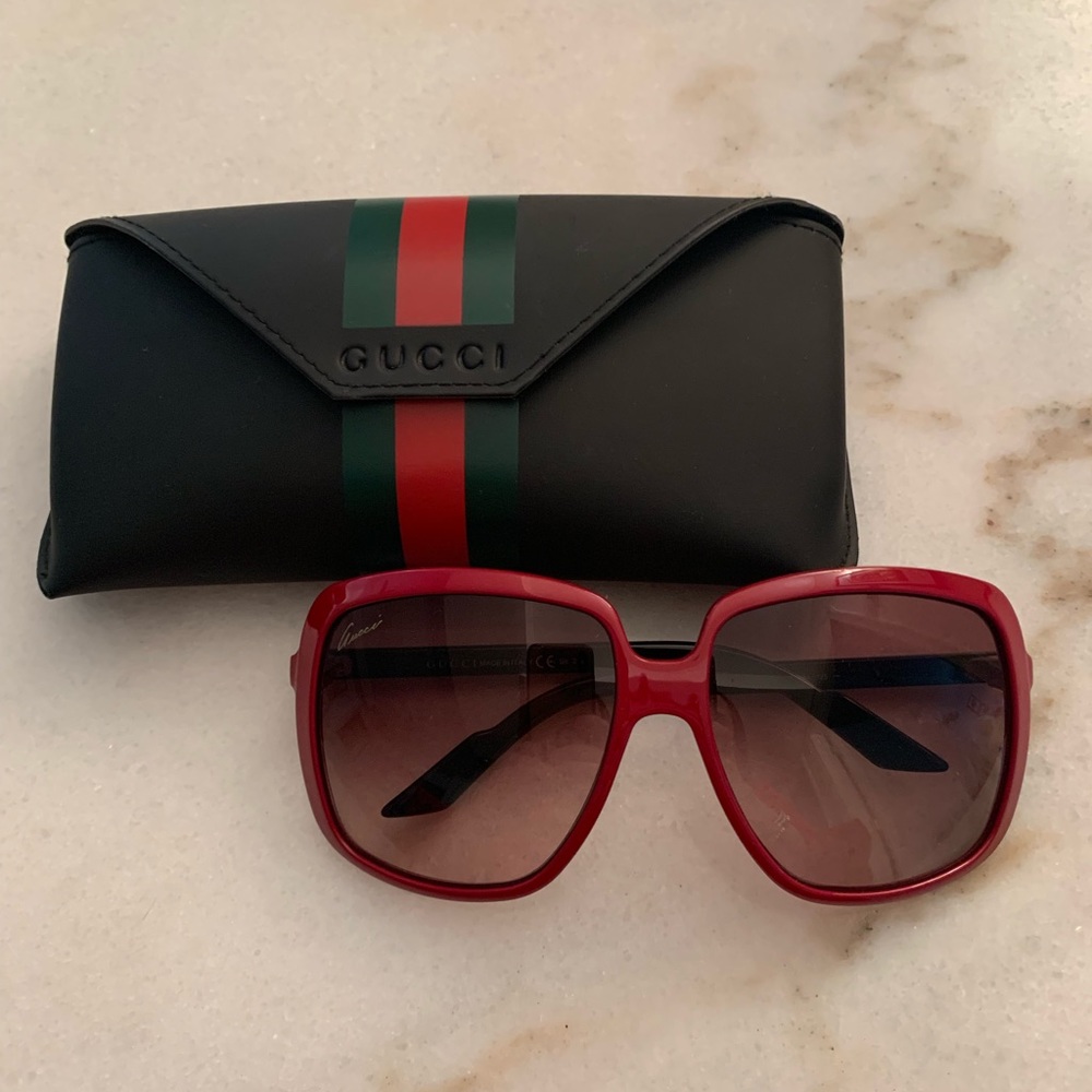 70s style Gucci sunglasses in brand new condition!